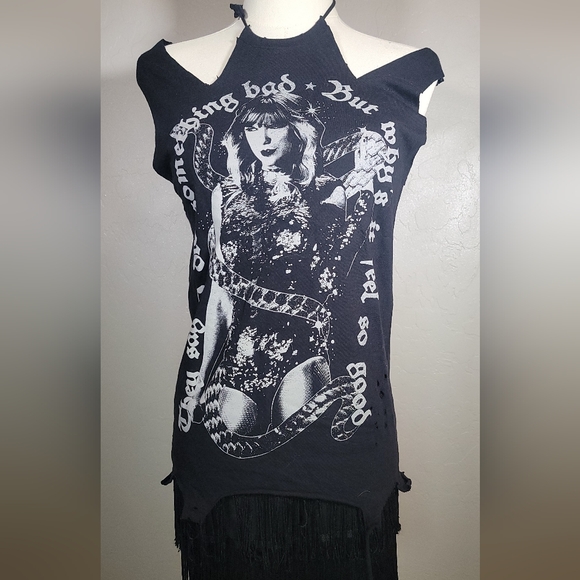 Upcycled Taylor Swift Reputation T-shirt, size XS - Picture 2 of 6